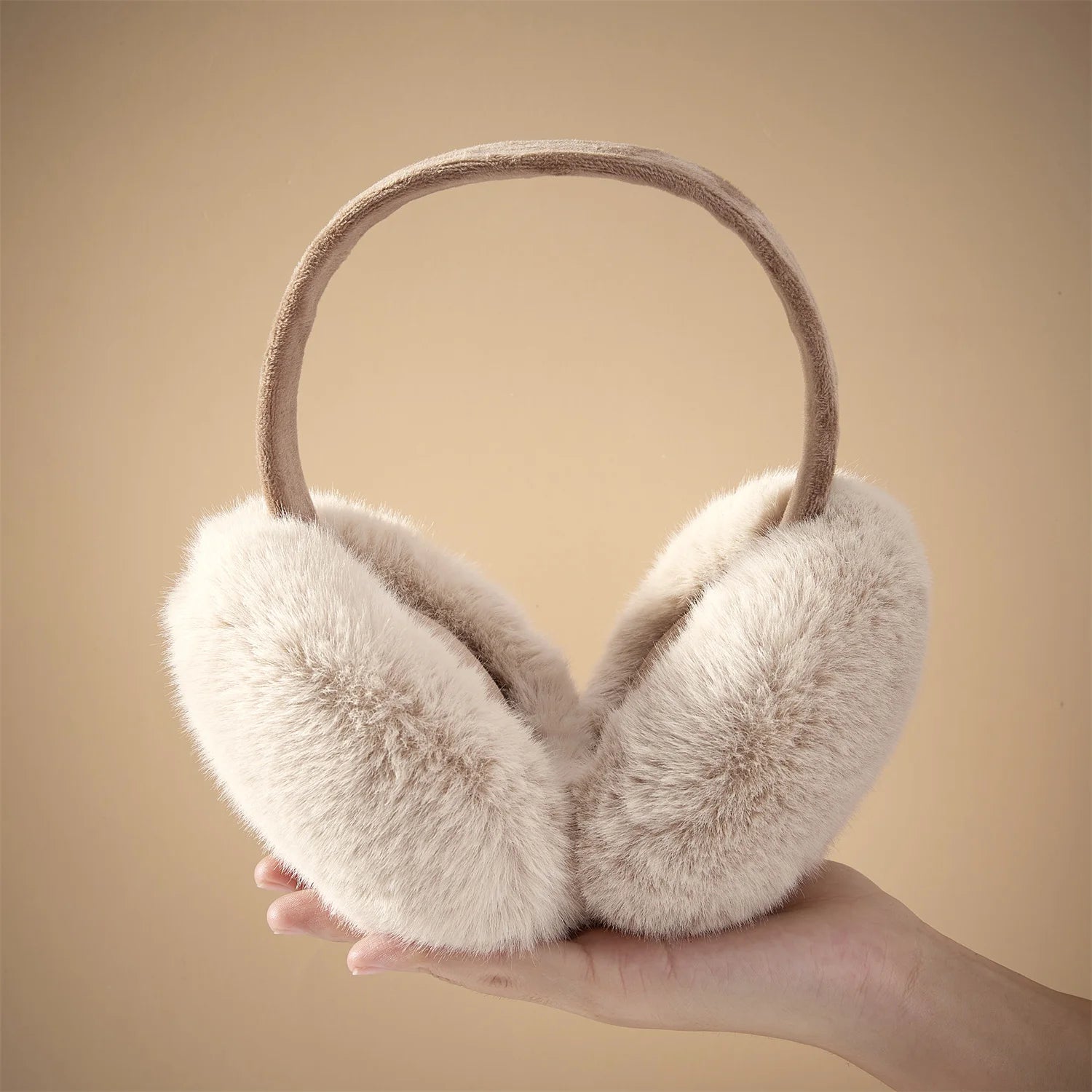 Cache-oreilles en fausses fourrure de lapin
