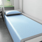 Tapis de Lit Rafraîchissant – Effet Soie Glacée et Tissu Respirant pour les Nuits d’Été