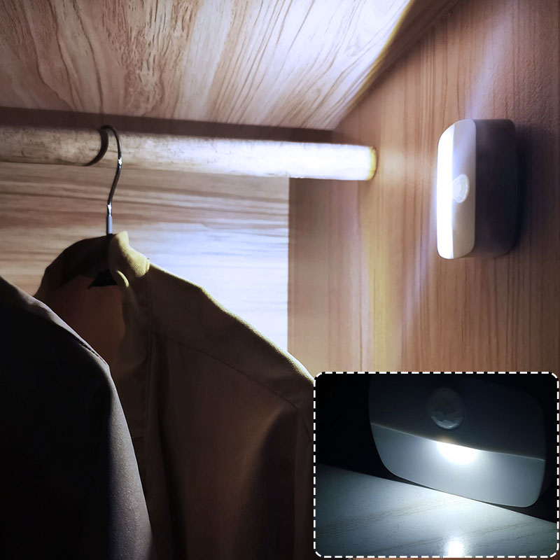 4 x SPOTS LED sans-fil - detecteur de mouvement