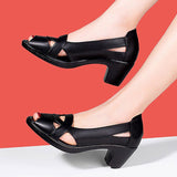 Escarpins ajourés à talons